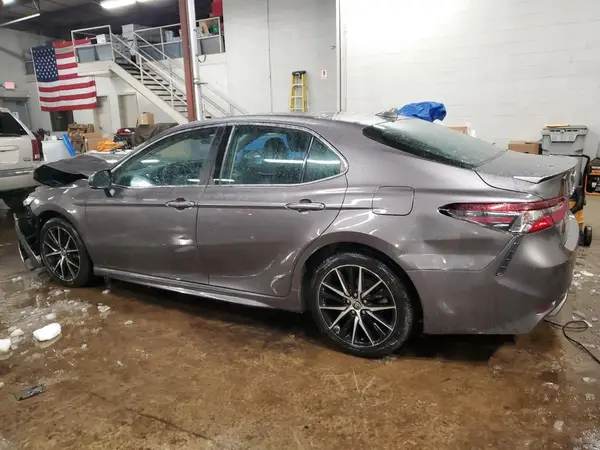 4T1G11AKXMU586928 2021 TOYOTA CAMRY - Image 2
