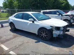 4T1G11AKXMU590834 2021 TOYOTA CAMRY