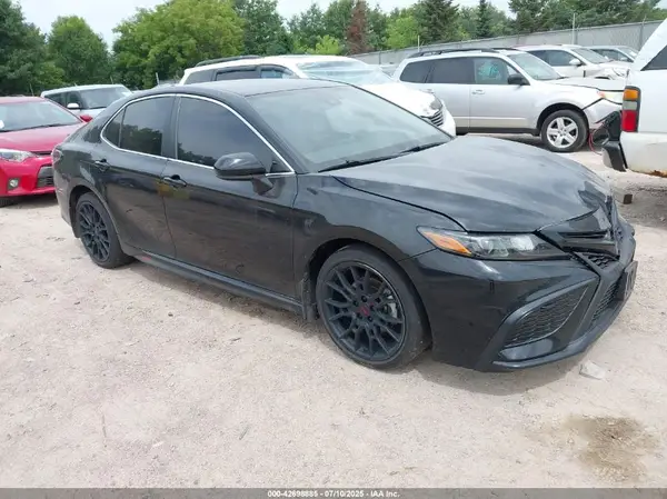 4T1G11AKXMU593488 2021 TOYOTA CAMRY - Image 1