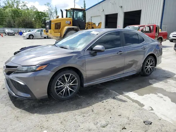 4T1G11AKXMU599534 2021 TOYOTA CAMRY - Image 1