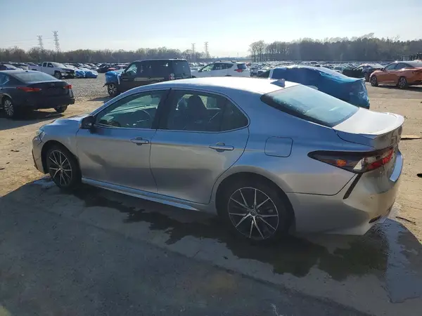 4T1G11AKXMU599548 2021 TOYOTA CAMRY - Image 2