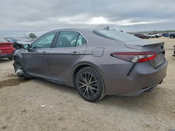 4T1G11AKXMU601251 2021 TOYOTA CAMRY - Image 2