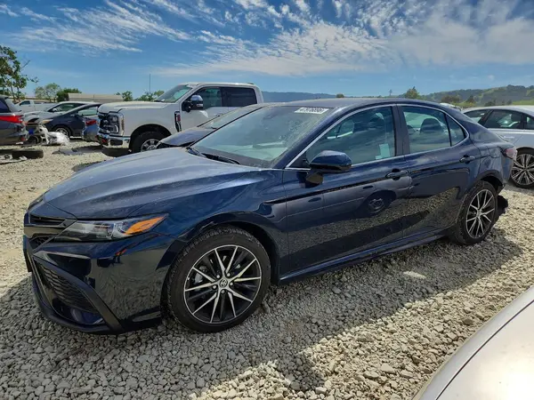 4T1G11AKXMU602173 2021 TOYOTA CAMRY - Image 1