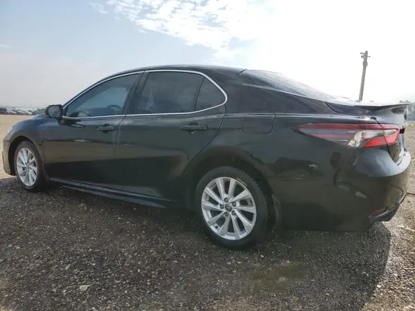 4T1G11AKXMU605574 2021 TOYOTA CAMRY - Image 2