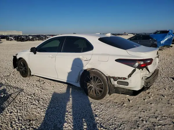 4T1G11AKXMU610404 2021 TOYOTA CAMRY - Image 2
