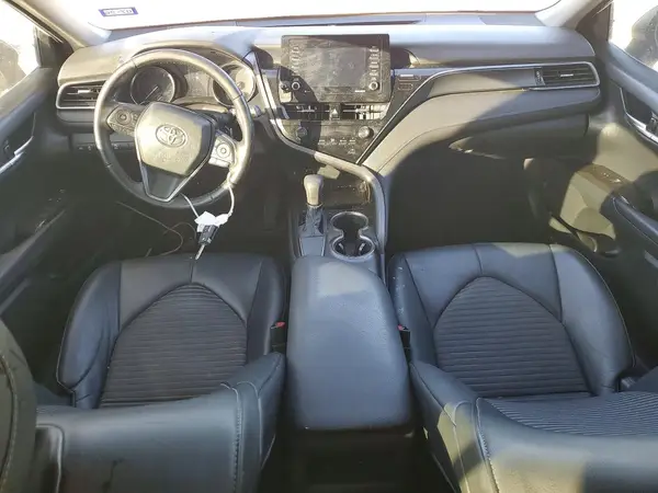 4T1G11AKXMU610404 2021 TOYOTA CAMRY - Image 8