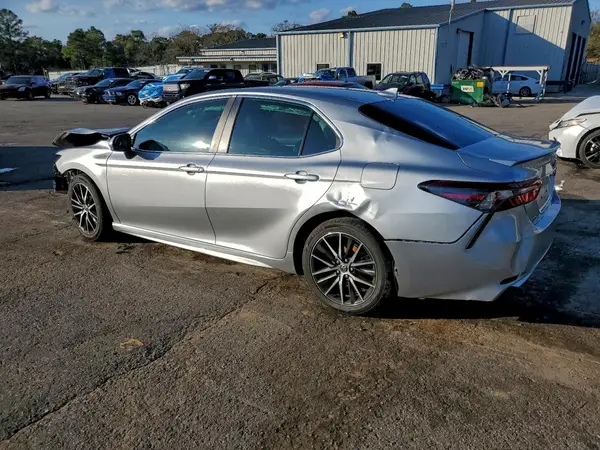 4T1G11AKXMU615182 2021 TOYOTA CAMRY - Image 2