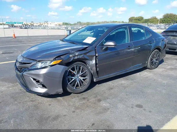 4T1G11AKXNU005218 2022 TOYOTA CAMRY - Image 2