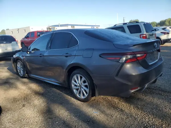 4T1G11AKXNU028725 2022 TOYOTA CAMRY - Image 2