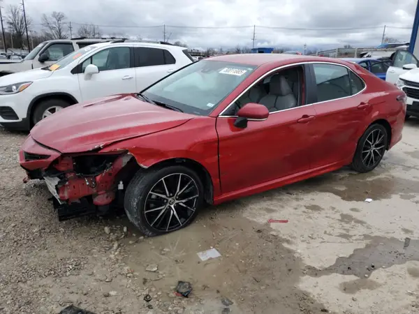 4T1G11AKXNU031463 2022 TOYOTA CAMRY - Image 1