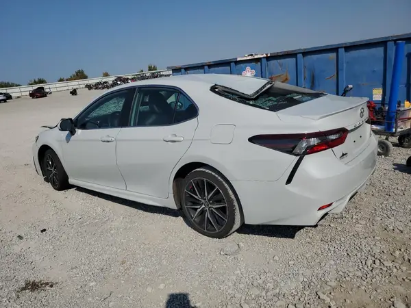 4T1G11AKXNU041751 2022 TOYOTA CAMRY - Image 2