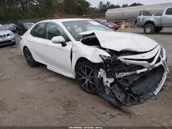 4T1G11AKXNU057545 2022 TOYOTA CAMRY
