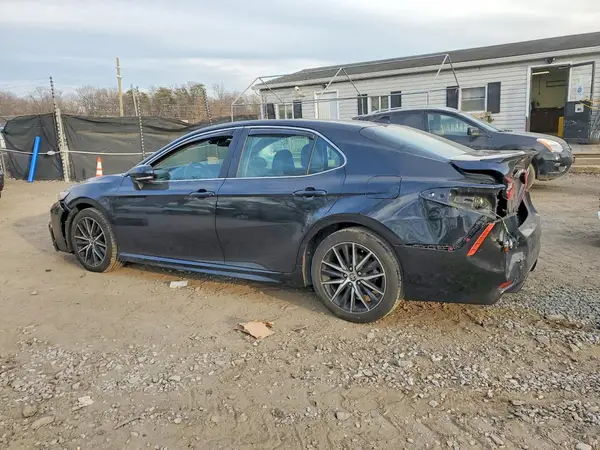 4T1G11AKXNU062180 2022 TOYOTA CAMRY - Image 2