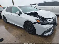 4T1G11AKXNU067525 2022 TOYOTA CAMRY
