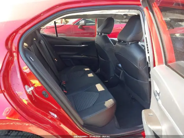4T1G11AKXNU068903 2022 TOYOTA CAMRY - Image 8