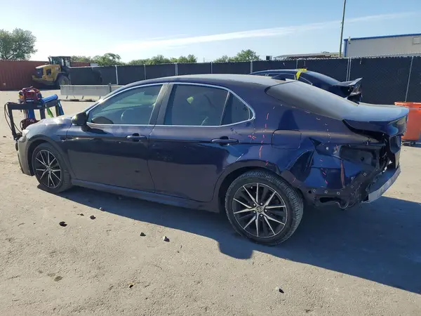 4T1G11AKXNU618438 2022 TOYOTA CAMRY - Image 2