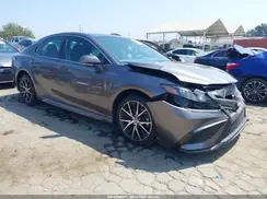4T1G11AKXNU620044 2022 TOYOTA CAMRY
