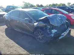 4T1G11AKXNU620562 2022 TOYOTA CAMRY