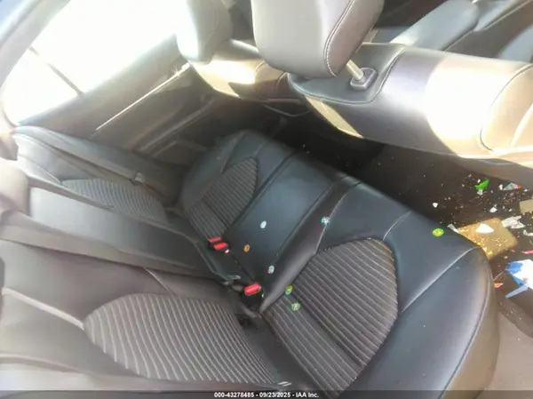 4T1G11AKXNU627012 2022 TOYOTA CAMRY - Image 8