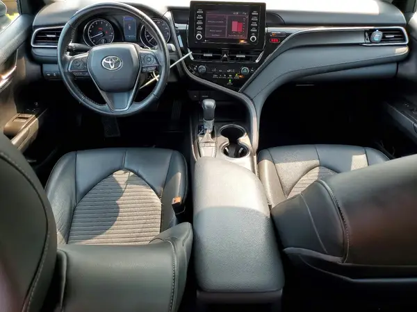 4T1G11AKXNU627723 2022 TOYOTA CAMRY - Image 8