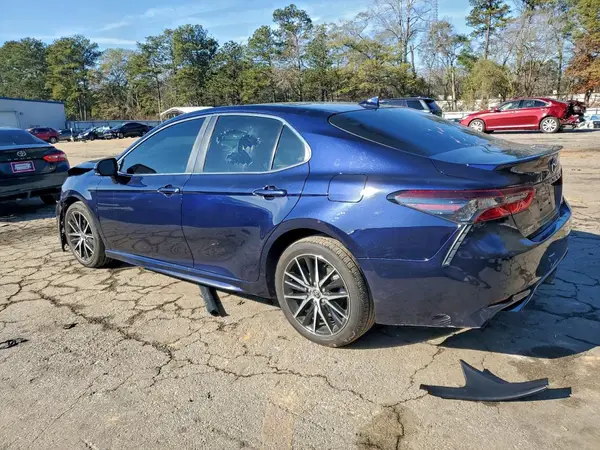 4T1G11AKXNU632212 2022 TOYOTA CAMRY - Image 2