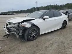 4T1G11AKXNU638690 2022 TOYOTA CAMRY