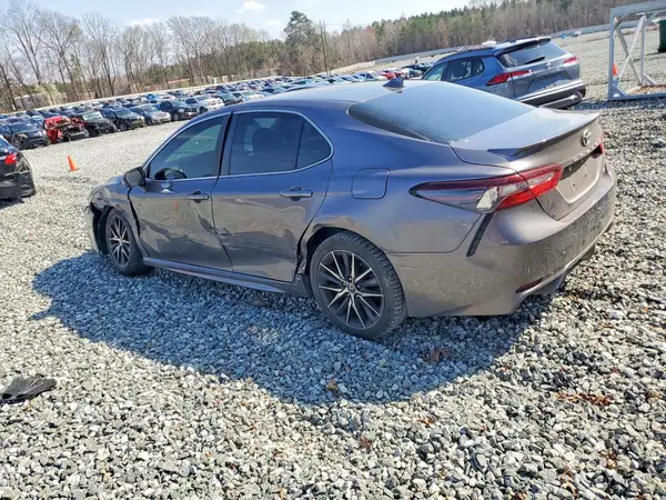 4T1G11AKXNU642531 2022 TOYOTA CAMRY - Image 2