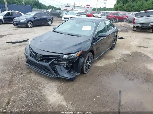 4T1G11AKXNU649396 2022 TOYOTA CAMRY - Image 2