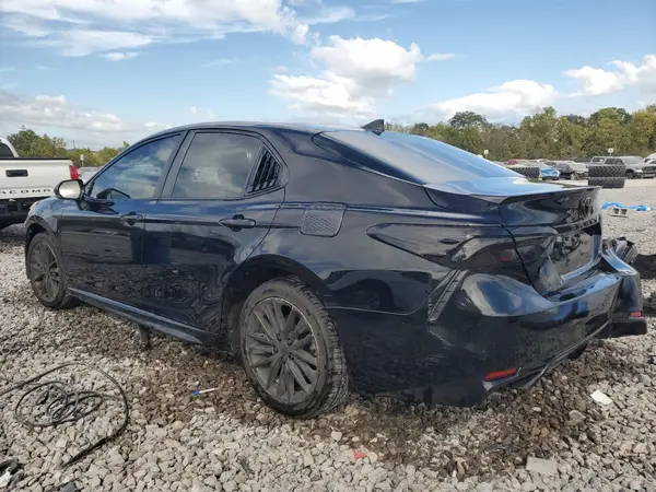 4T1G11AKXNU660088 2022 TOYOTA CAMRY - Image 2