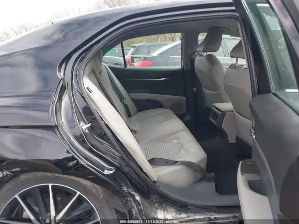 4T1G11AKXNU664237 2022 TOYOTA CAMRY - Image 8