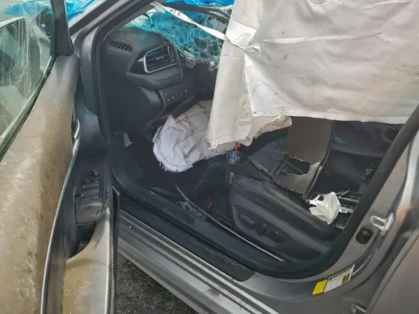 4T1G11AKXNU664299 2022 TOYOTA CAMRY - Image 8