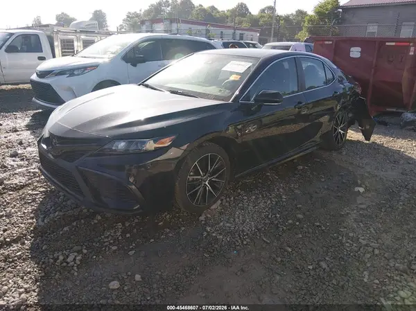 4T1G11AKXNU664884 2022 TOYOTA CAMRY - Image 2