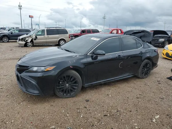 4T1G11AKXNU668093 2022 TOYOTA CAMRY - Image 1
