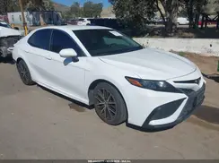 4T1G11AKXNU671074 2022 TOYOTA CAMRY