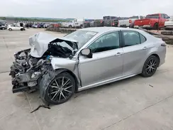 4T1G11AKXNU675979 2022 TOYOTA CAMRY