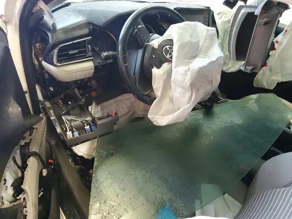 4T1G11AKXNU684584 2022 TOYOTA CAMRY - Image 8