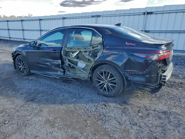 4T1G11AKXNU691891 2022 TOYOTA CAMRY - Image 2