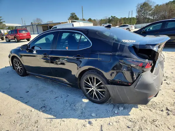 4T1G11AKXNU692068 2022 TOYOTA CAMRY - Image 2