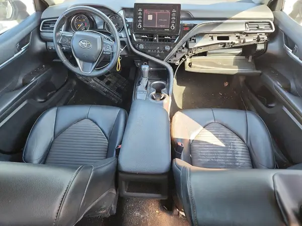 4T1G11AKXNU692068 2022 TOYOTA CAMRY - Image 8