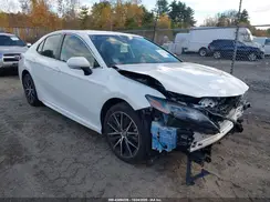 4T1G11AKXNU699909 2022 TOYOTA CAMRY