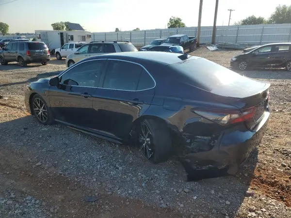 4T1G11AKXNU711394 2022 TOYOTA CAMRY - Image 2