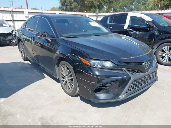 4T1G11AKXNU711931 2022 TOYOTA CAMRY - Image 1