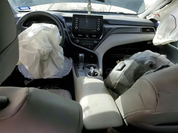 4T1G11AKXNU718538 2022 TOYOTA CAMRY - Image 8