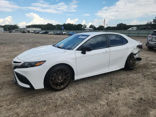 4T1G11AKXPU082920 2023 TOYOTA CAMRY - Image 1