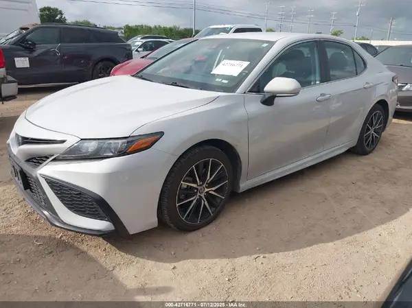 4T1G11AKXPU128889 2023 TOYOTA CAMRY - Image 2