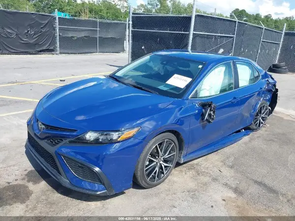 4T1G11AKXPU129556 2023 TOYOTA CAMRY - Image 2