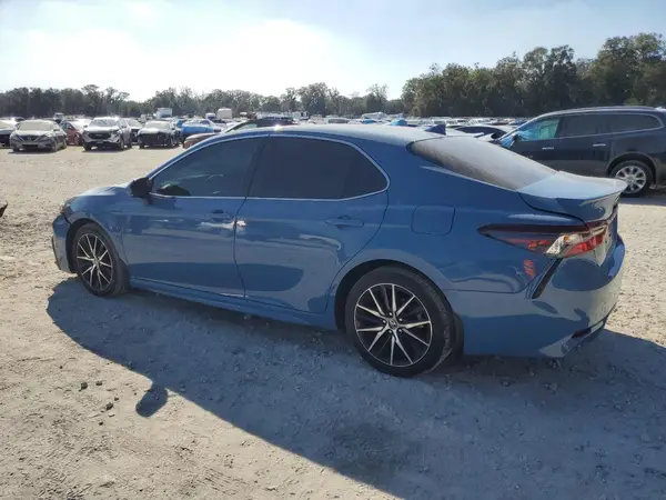 4T1G11AKXPU133297 2023 TOYOTA CAMRY - Image 2