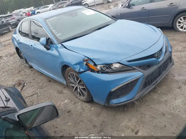 4T1G11AKXPU137060 2023 TOYOTA CAMRY - Image 1