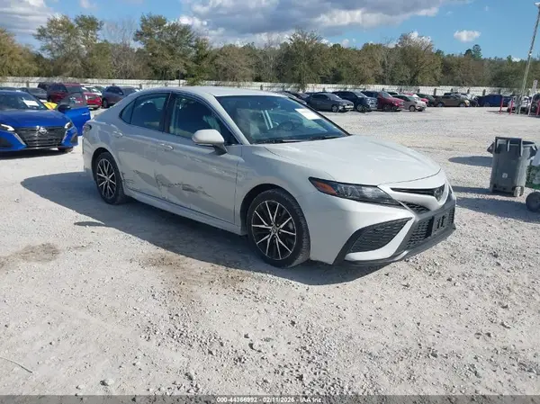 4T1G11AKXPU161326 2023 TOYOTA CAMRY - Image 1