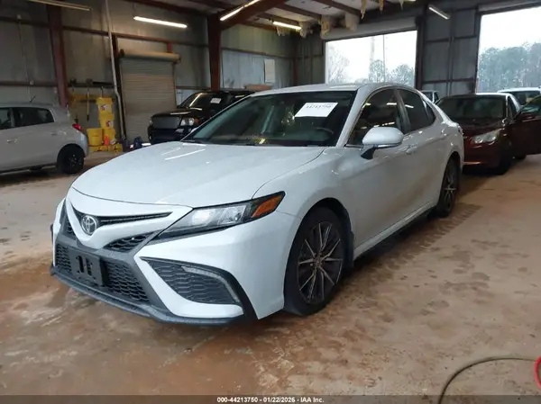 4T1G11AKXPU172343 2023 TOYOTA CAMRY - Image 2